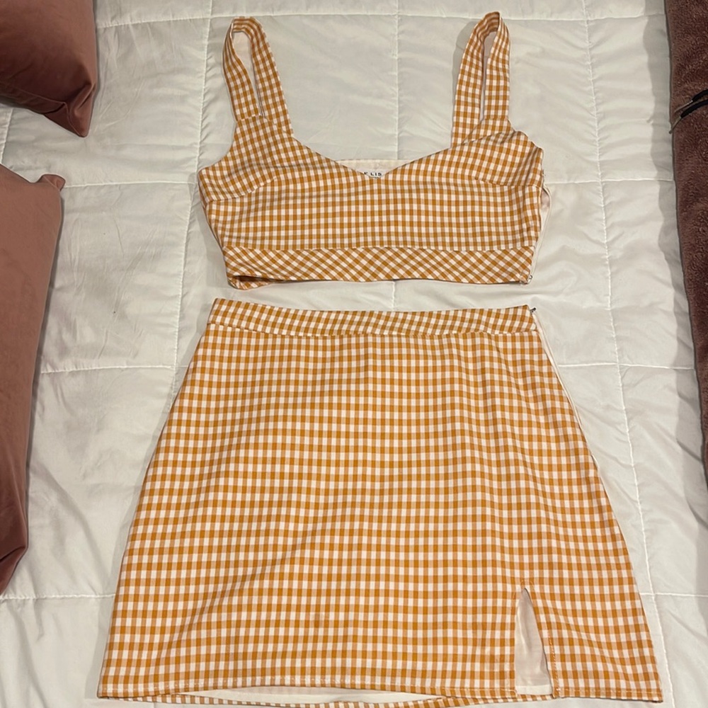 Cropped two piece